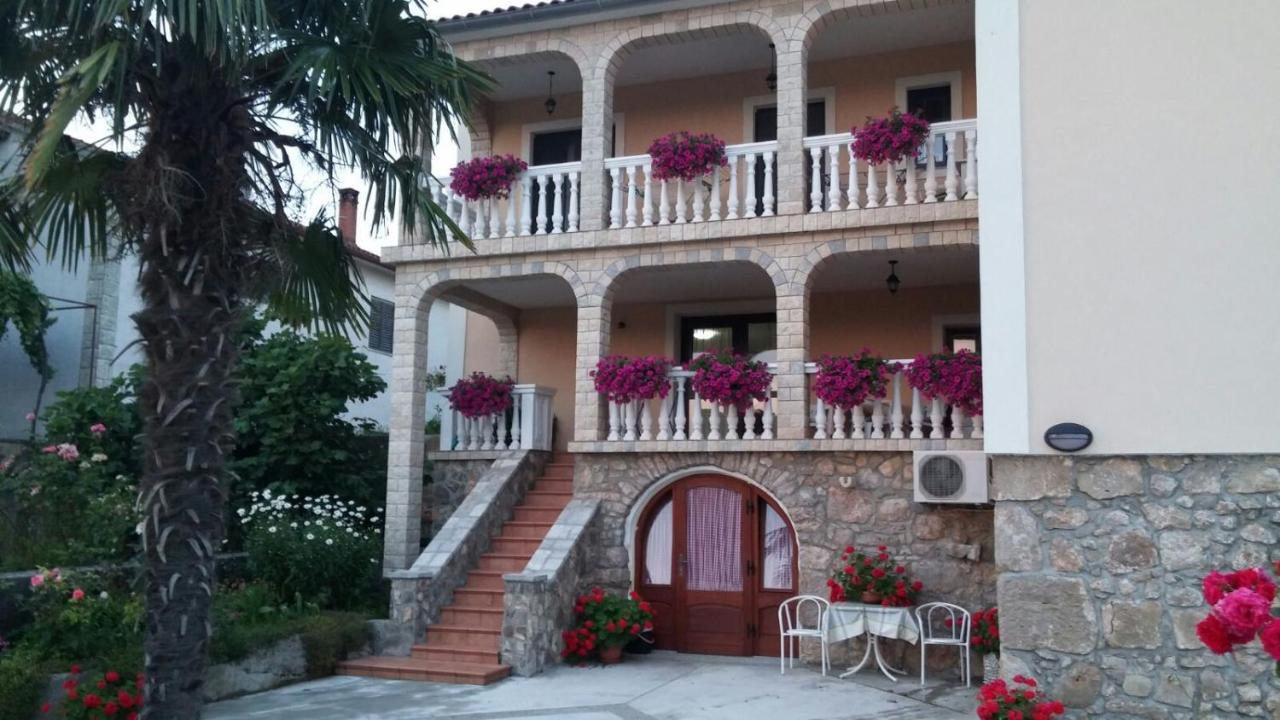 Apartment Samanic Malinska Exterior foto